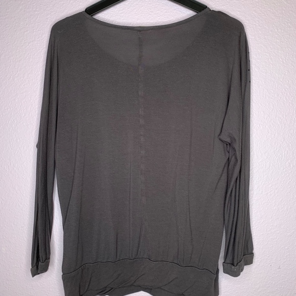 H&M grey sparkly quarter length top - Picture 2 of 2
